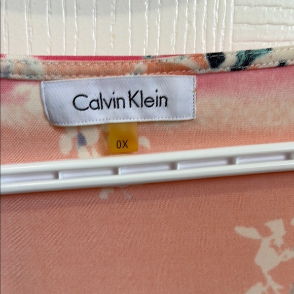 Calvin Klein Floral Cowl Neck Sleeveless Top in Coral Multi - Picture 2 of 3